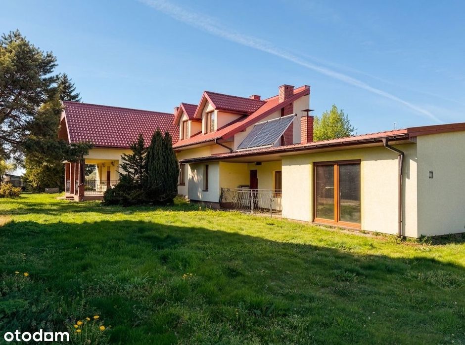 Dom pod Dęblinem | ogrodzona działka 2418 m² | dwustanowiskowy garaż