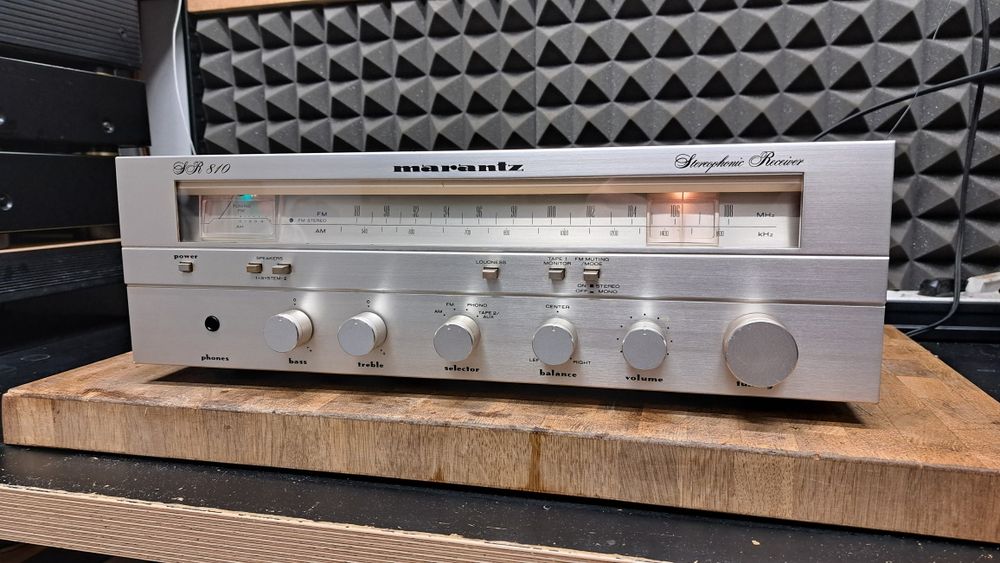 Amplituner Marantz  SR-810