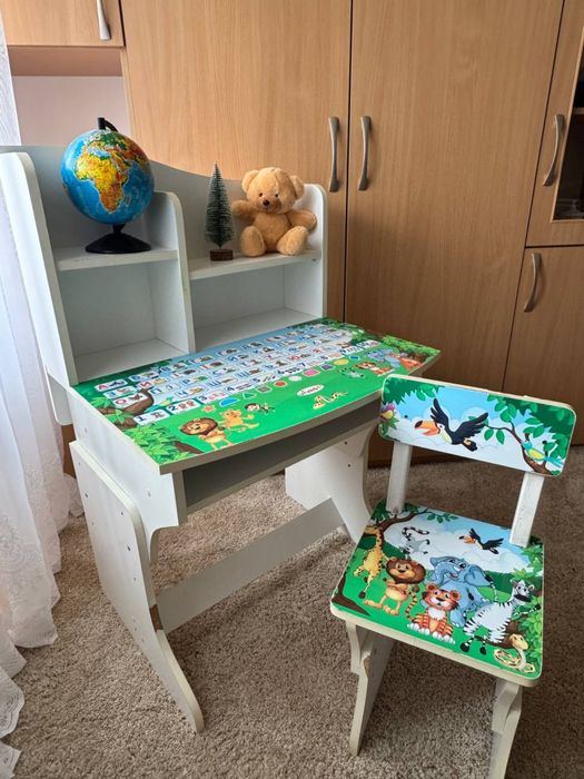 Парта , стіл дитячий