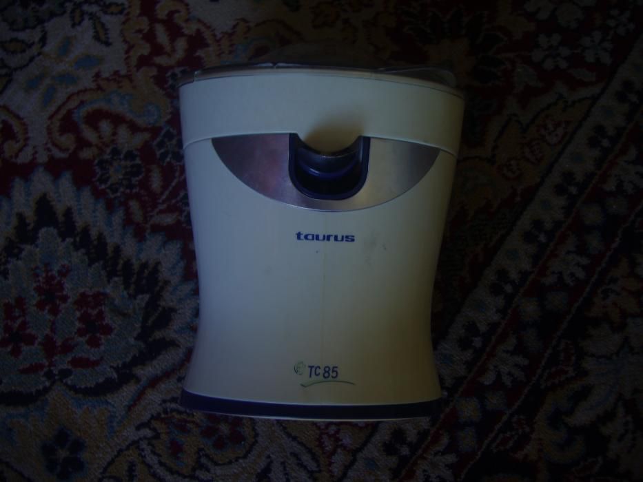 Máquina de sumo. TAURUS