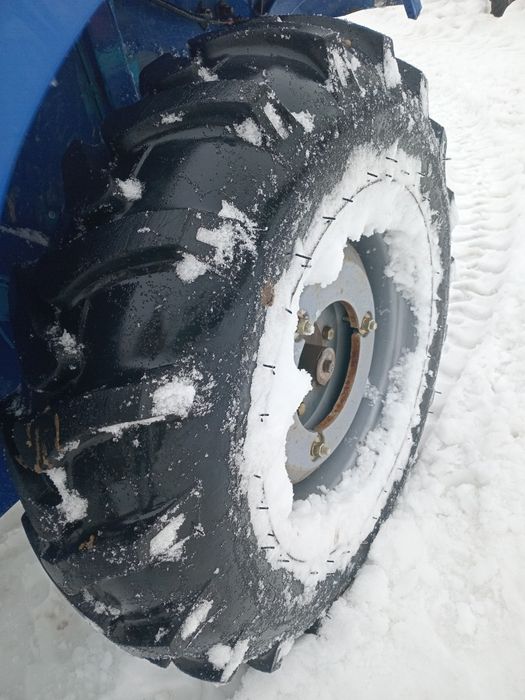 Трактор T244 ТНL