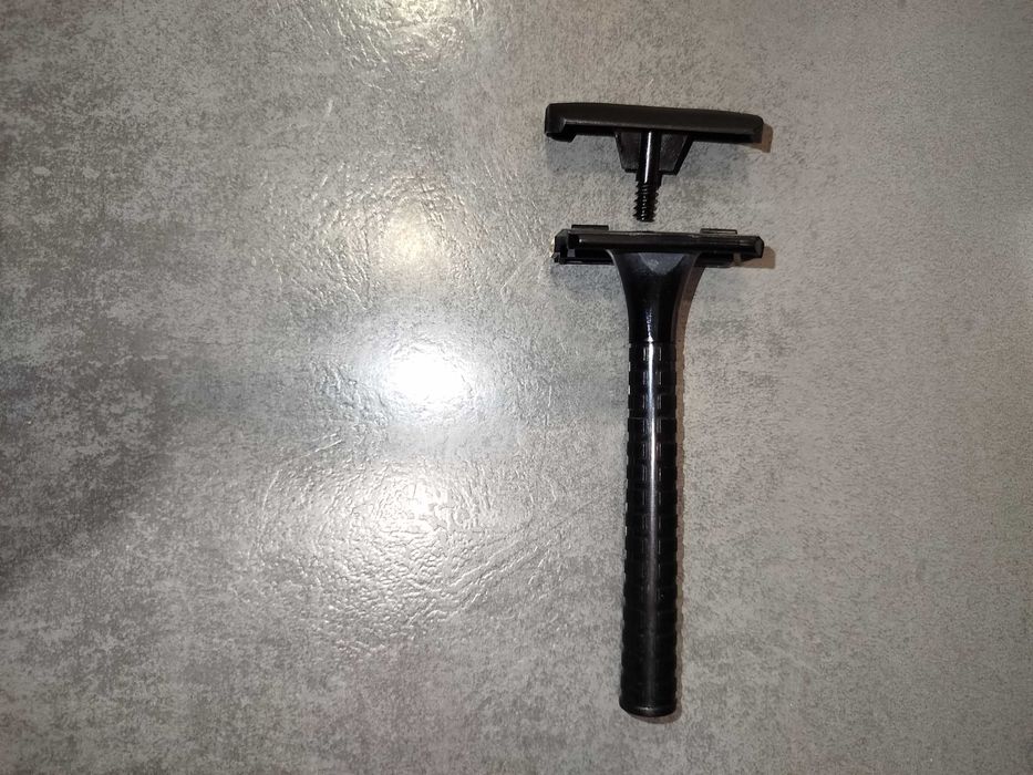 Станок для гоління Schick Premium