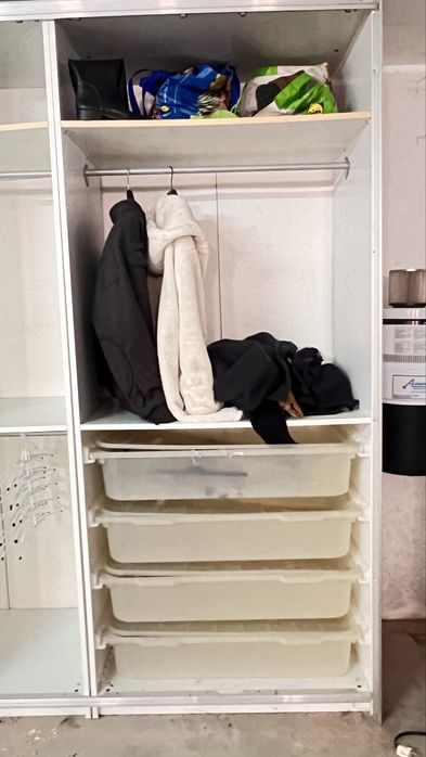 Roupeiro branco ikea