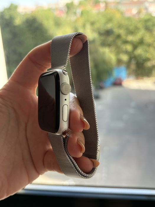 Apple Watch Series 5 44 mm GPS – 120 €