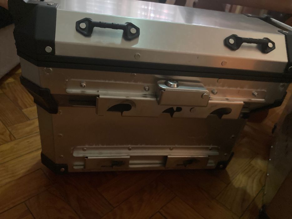 Vendo 3 malas originais de alumínio Bennelli TRK 502x