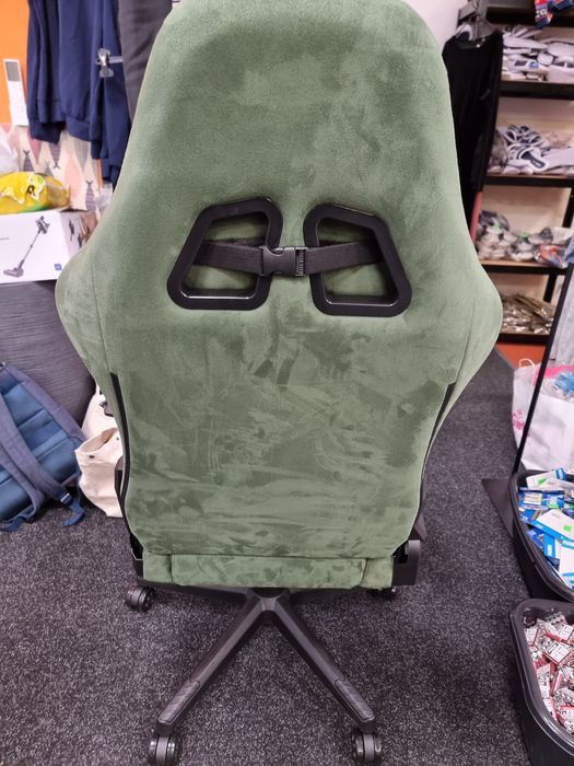 Krzesło gamingowe ergonomiczne odchylające z podnóżkiem