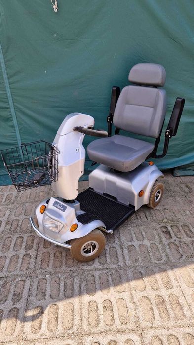Skuter wózek inwalidzki elektryczny dla seniorów KOSZYK Dietz Agin