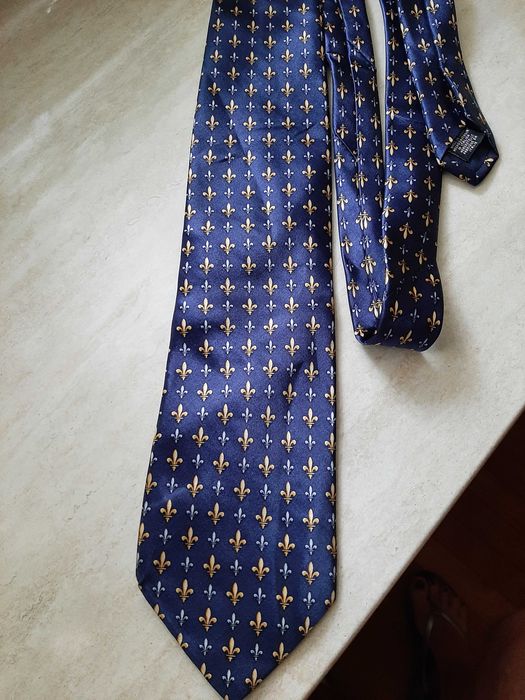 продам галстук Италия шелк Tie Rack