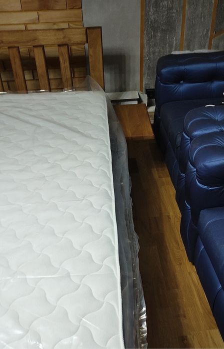 Каркас двухспальной кровати из дуба