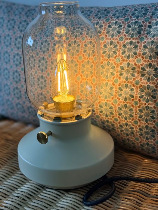 Conjunto de 2 candeeiros IKEA TÄRNABY com cúpula de vidro