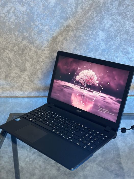Ноутбук Acer Aspire ES1-512 / Celeron N2840 / 2GB RAM / HDD 500GB / Intel HD Graphics / 15.6”