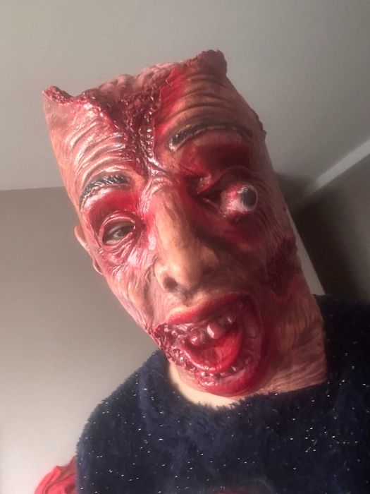 Máscara nova de Zumbi realista