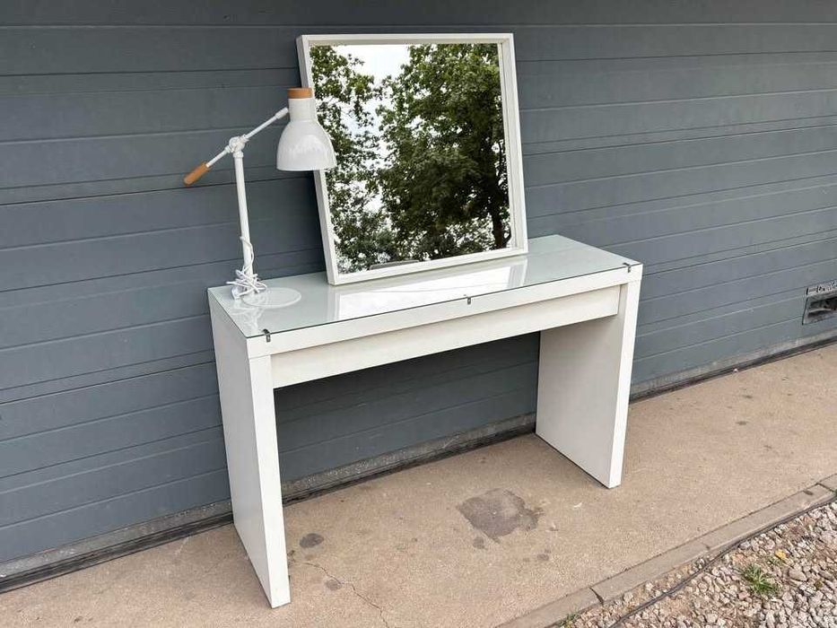 Toaletka z lustrem - Ikea