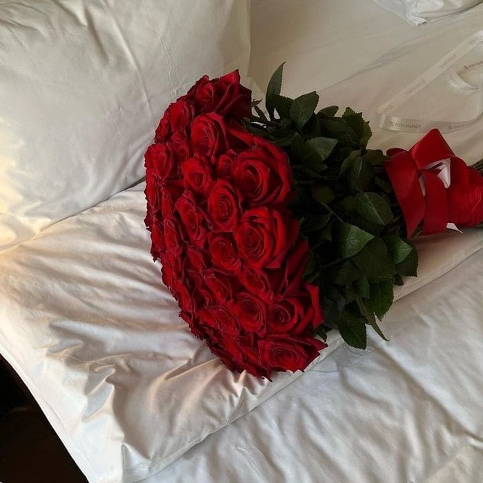 Доставка квітів • Букет 101 роза • Доставка цветов Киев и Украина •