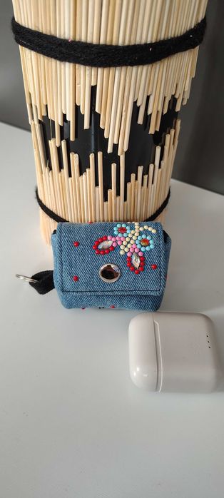 Etui na słuchawki airpods