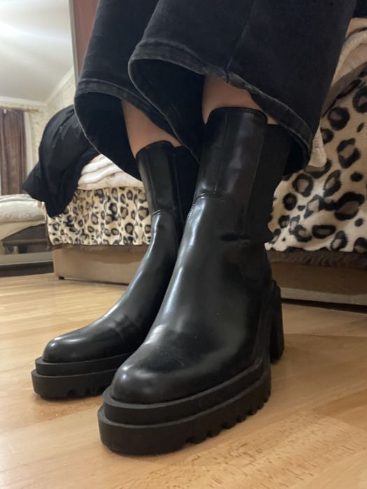 черевики ZARA ботильйони челсі