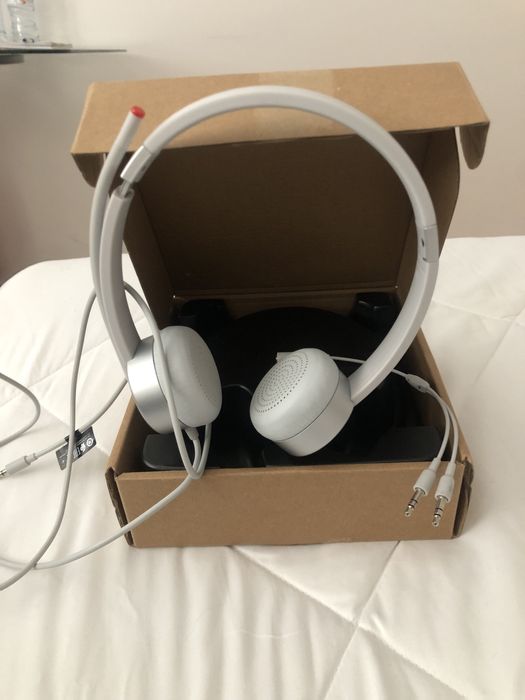 Headsets Lenovo com caixa