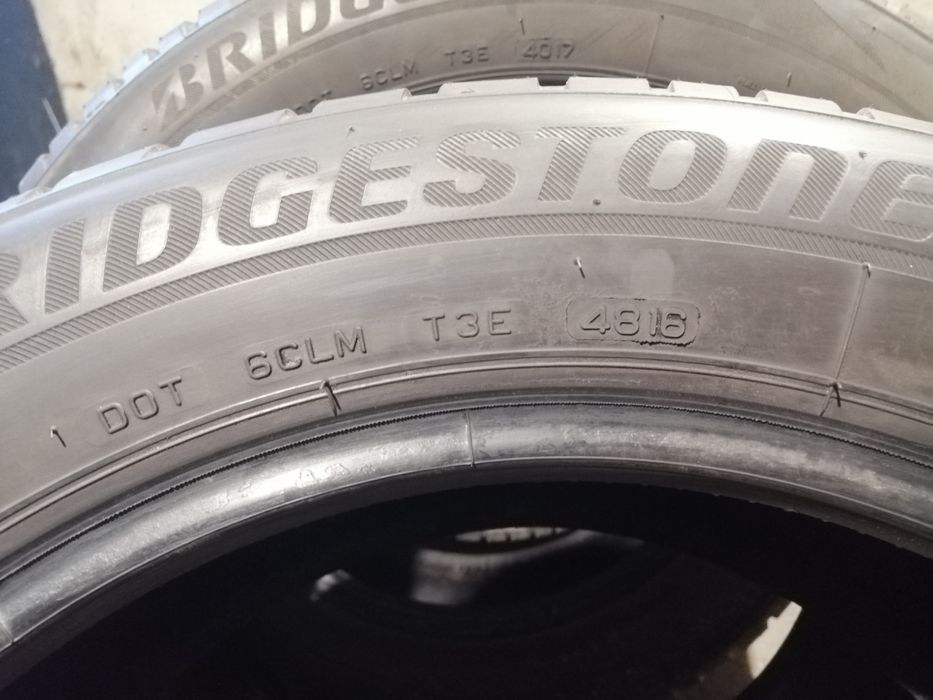 215/55R17 94V Bridgestone Blizzak LM-001  AO