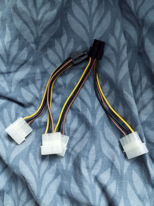 Karty graficzne gtx 780 windforce i radeon saphire 7850 1gb dual x