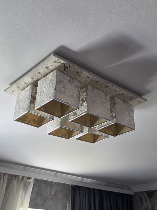 Люстра для зала спальни б.у