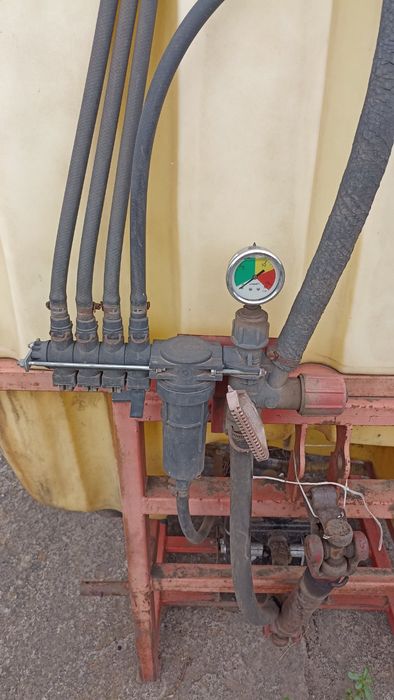 Оприскувач польський