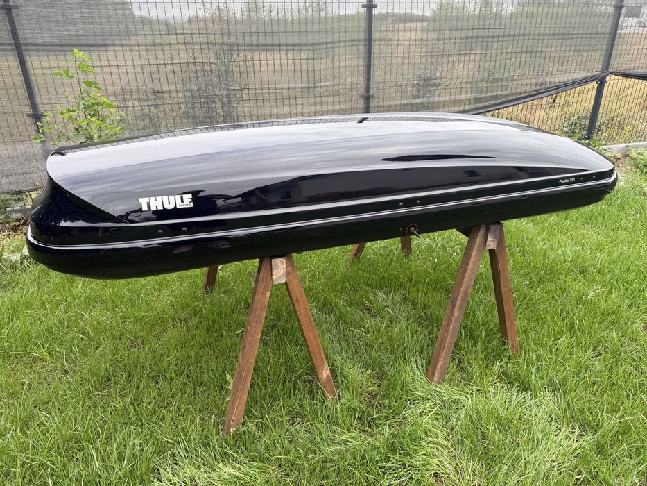 Box dachowy thule pacyfic 700