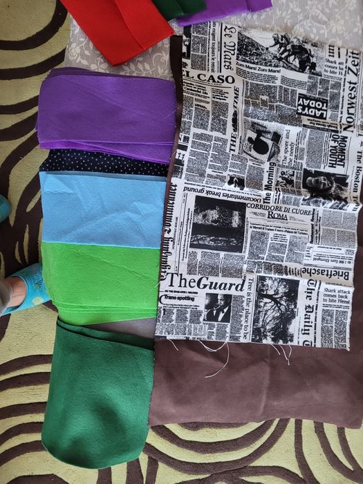 Tecido a imitar jornais