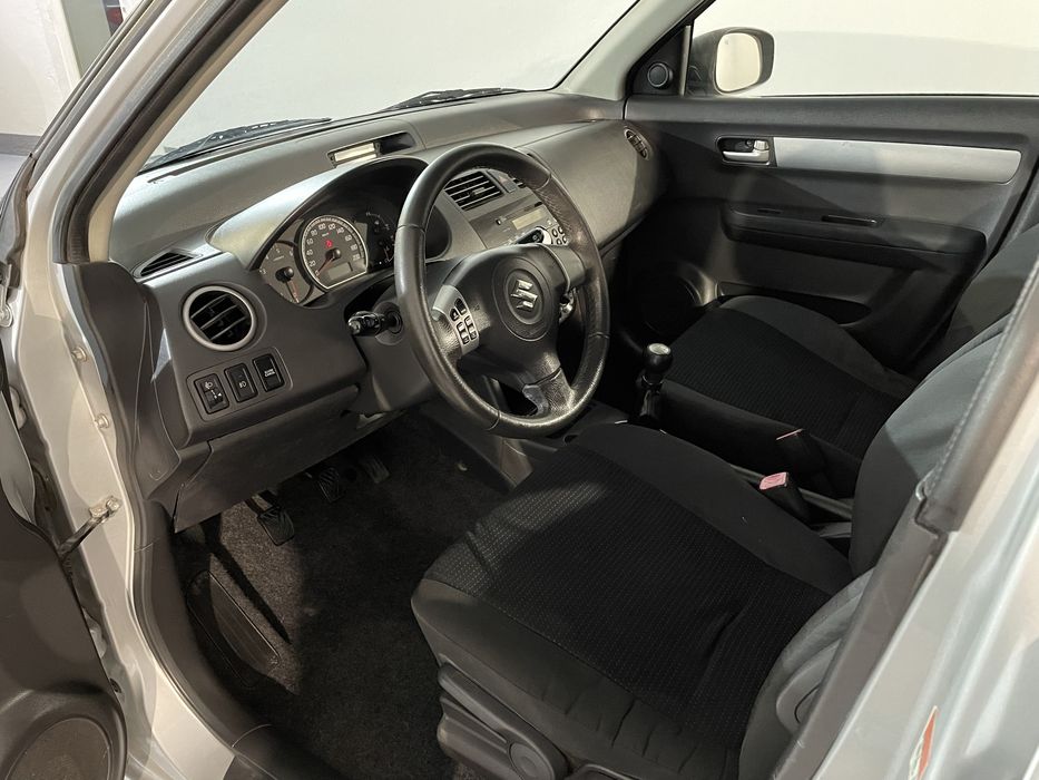 Suzuki Swift/ 1.3 DDIS/ GLX