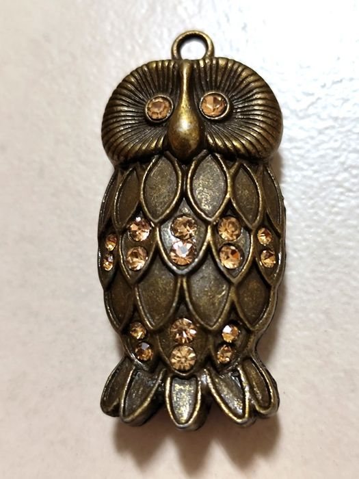 Par de pendentes metálicos (Mocho & Andorinha)