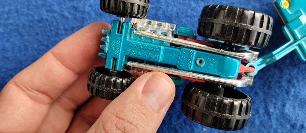 Matchbox superkings tractor K3 i przyczepa stara zabawka resorak