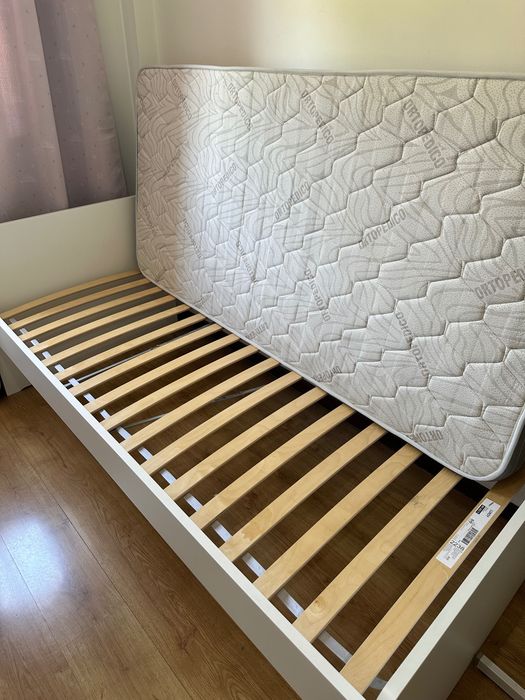 Cama Solteiro IKEA + Colchão