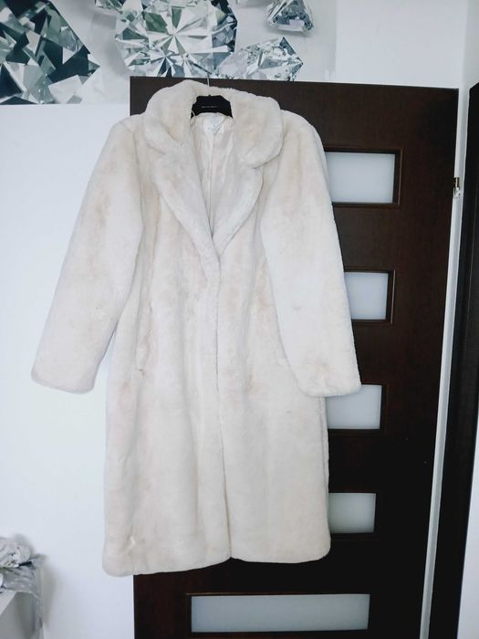 Nowe beżowe futerko paszcz Primark S oversize