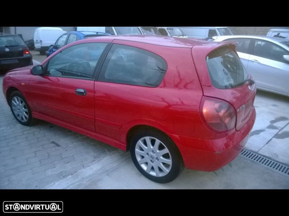 Traseira / Frente /Interior Nissan Almera 2005