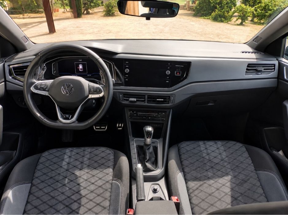 Volkswagen Taigo 1.0 TSI DSG R-Line — Teto Panorâmico