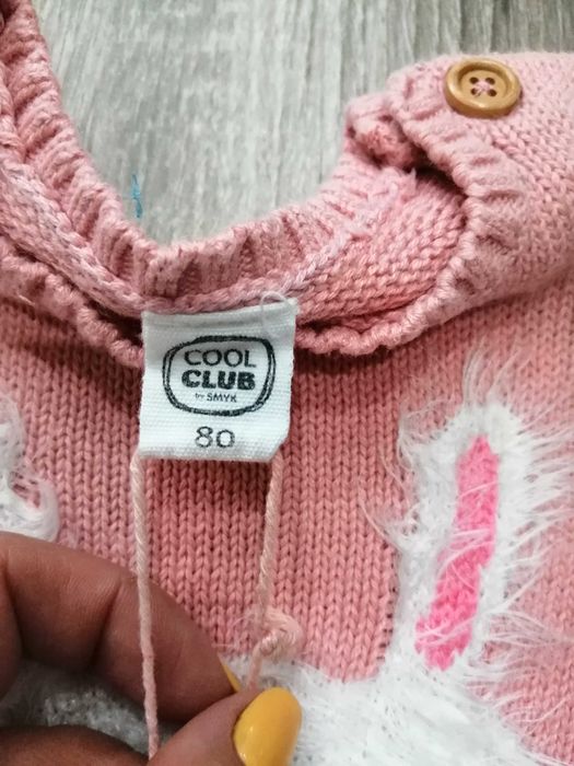 Sweterek dziewczęcy