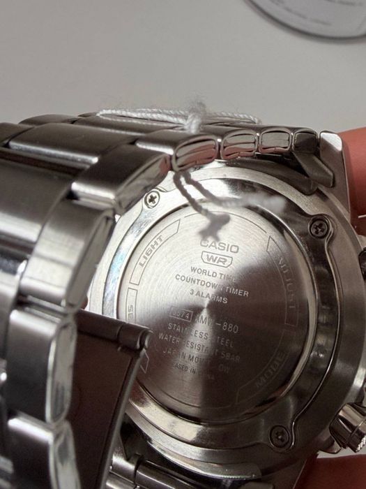 Чоловічий годинник Casio AMW-880D-1A.