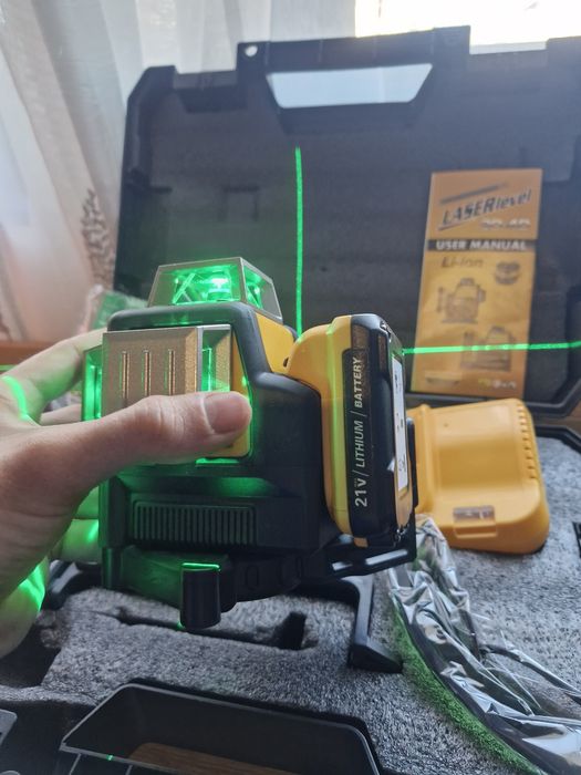 Nivel laser completo linhas verdes
