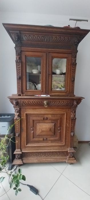 Witryny do salonu-kuchni