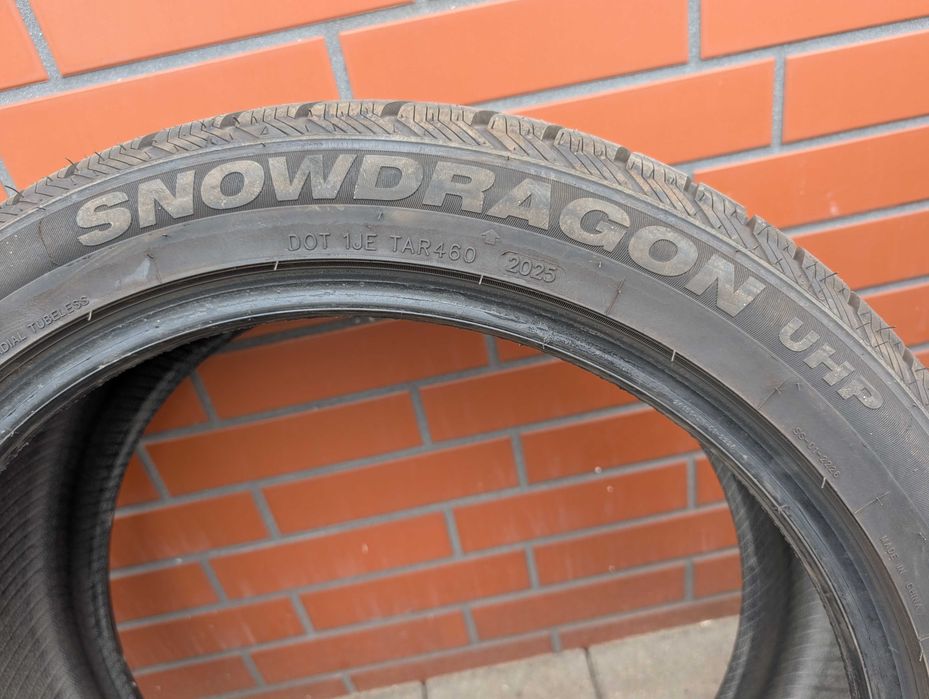 Opony zimowe Imperial Snowdragon UHP 235/45 R20 100 V XL 2025 r. idealny stan