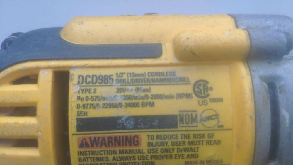 Дрель ударная DeWalt DCD985M2