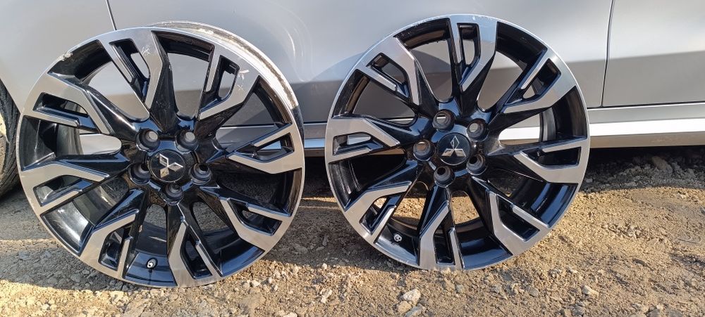 MITSUBISHI OUTLANDER III felgi aluminiowe R18"