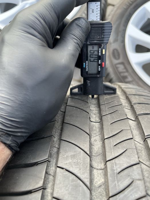 Alufelgi 5x114,3 16 cali Toyota Auris Avensis Corolla opony 205/55/16