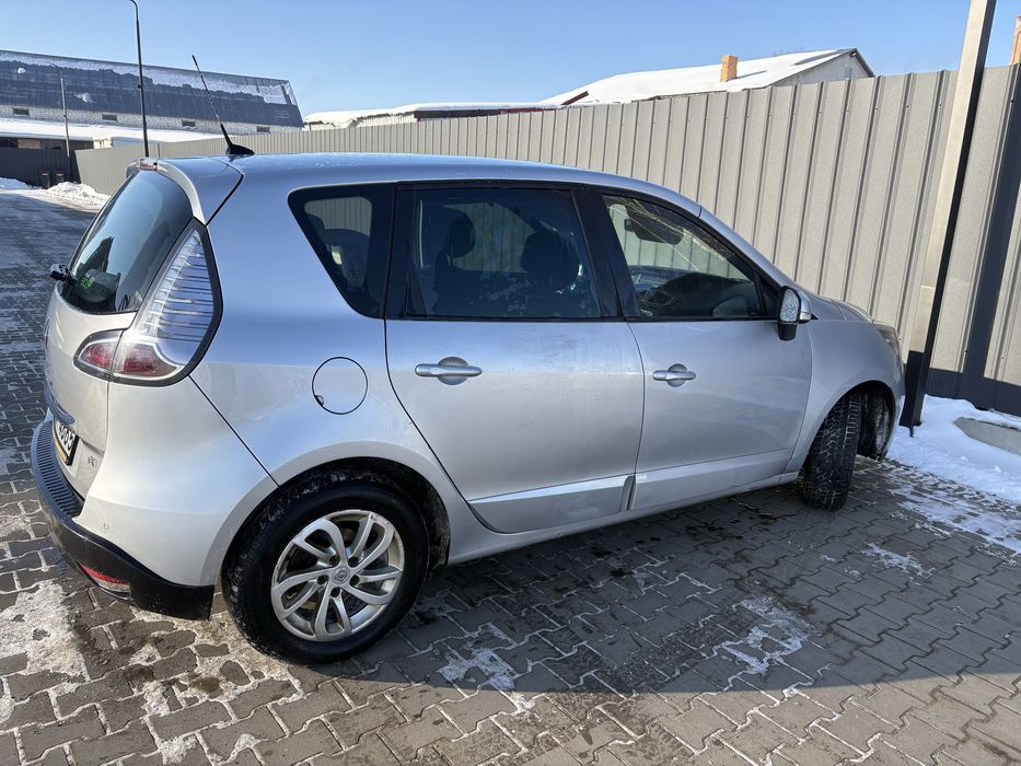 Renault scenic III 6300$