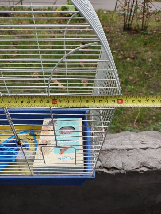 Продам клітку вживану