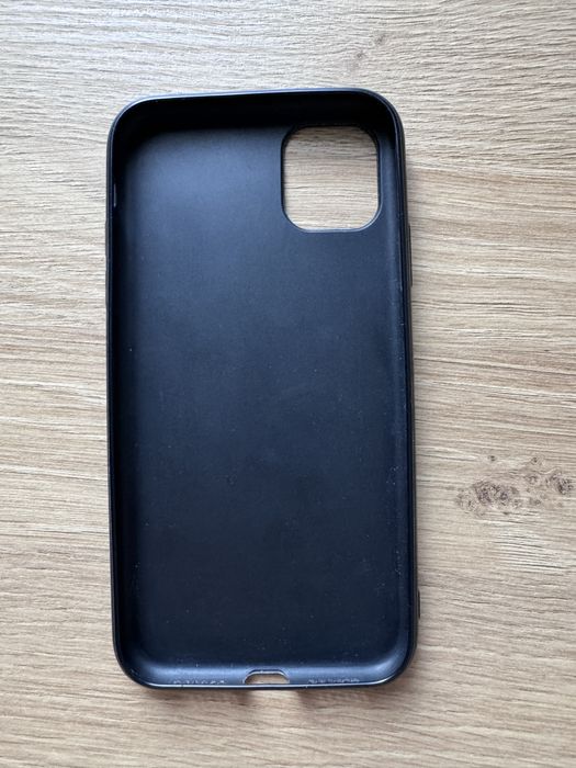 Etui na iphone 11