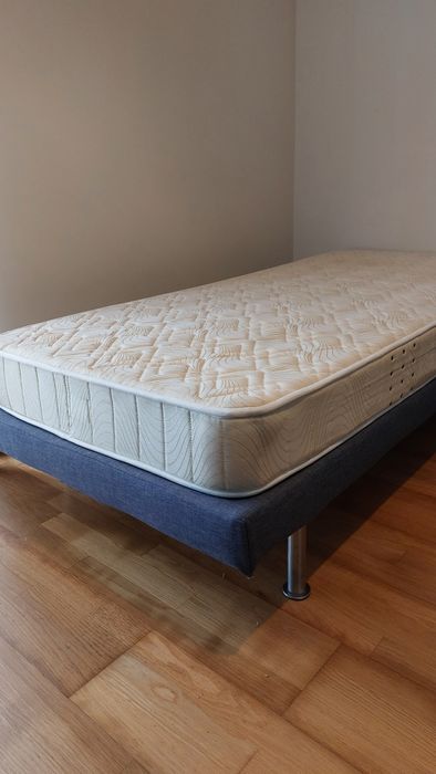 Conjunto cama e colchão