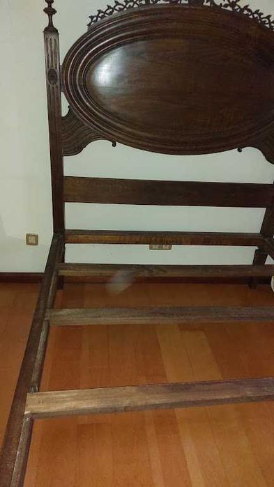 vendo cama estilo dona maria  solteiro