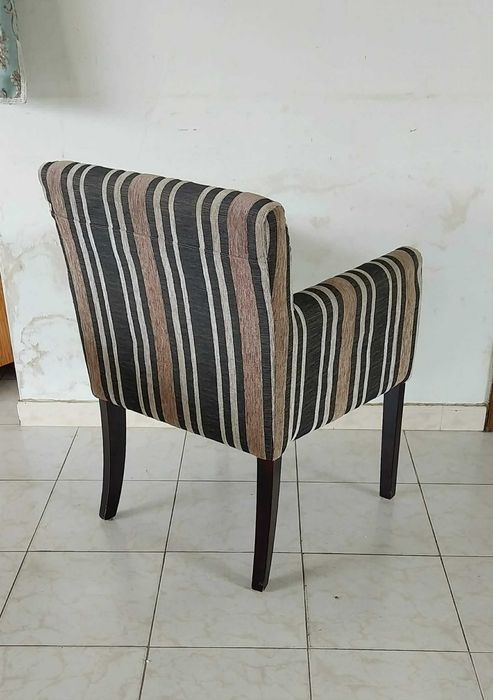 "Antigos" 4 Cadeirões Vintage estilo Nórdico. REPARADOS - CONSISTENTES!
