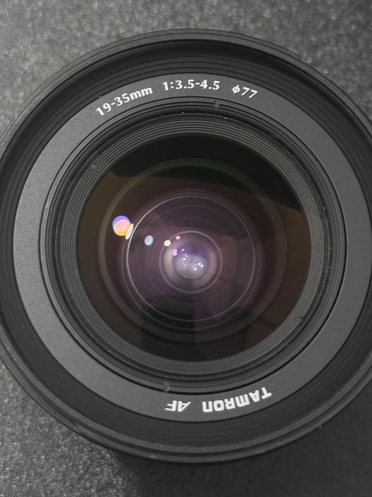 Objetiva Tamron 19-35mm 1:3.5-4.5 para Canon EF