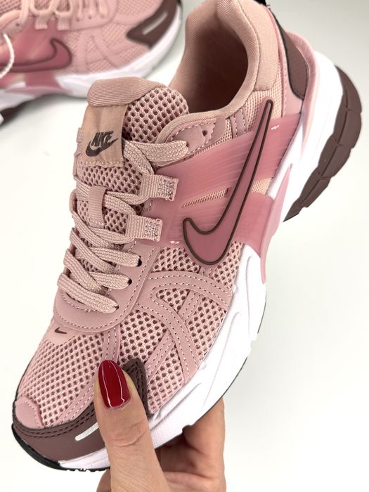 Кроссовки Nike НОВЫЕ - 38 размер ЕСТЬ В НАЛИЧИИ